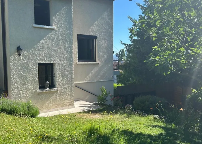3 Vue Sur Dans Maison Avec Climatisation Apartman *